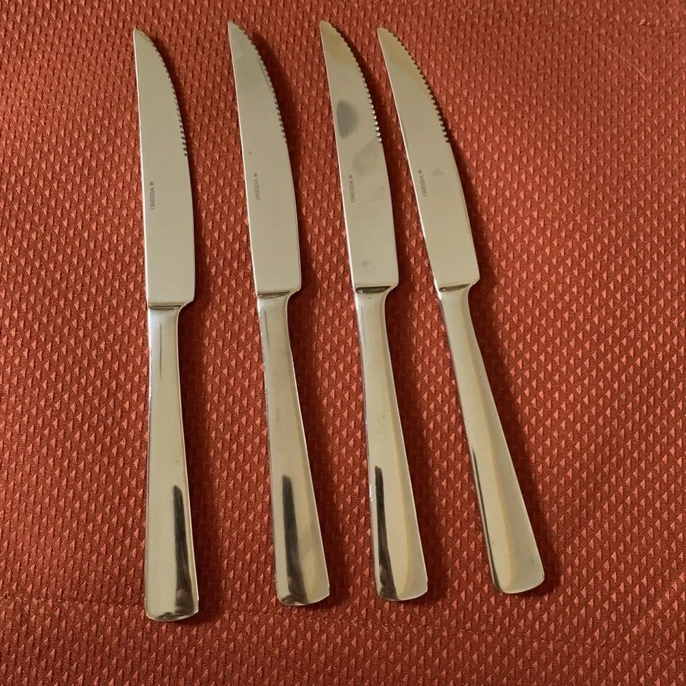 Oneida Satin ANDERSON‎ Stainless KNIVES Flatware Lot Of 4 New